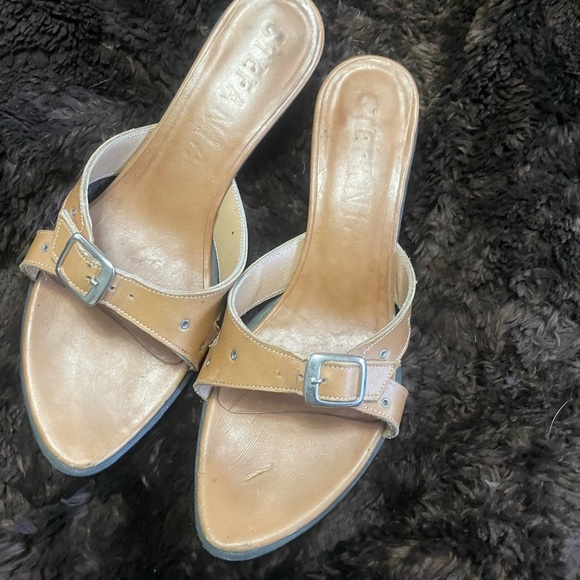 Honey kitten heel Italian leather sandals size 7 - Picture 7 of 12